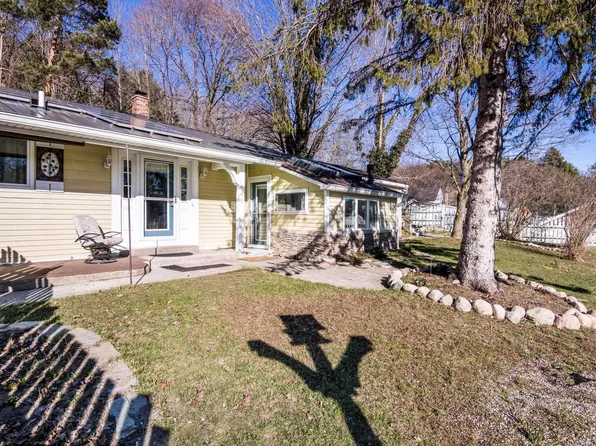 2307 Mill St, Honor, MI 49640