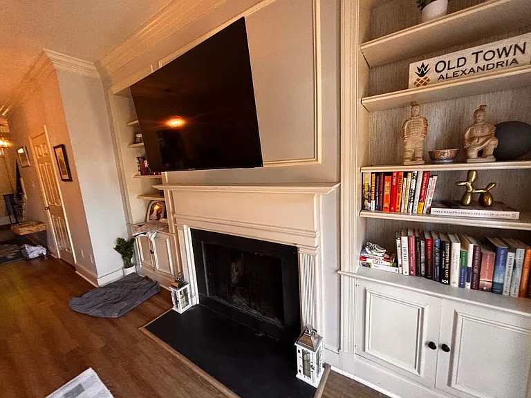 211 Oronoco St — Photo 6