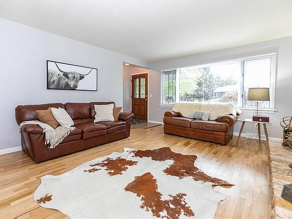 3rd image of 2042 Avenue C