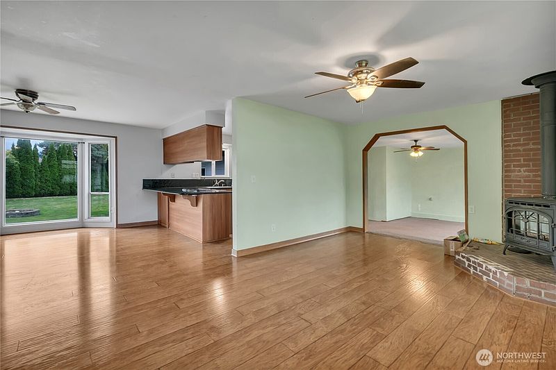 4th image of 334 Pearl Street