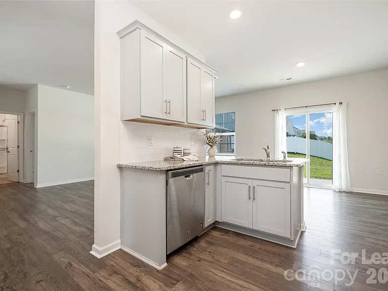 2407 Sugar Ct SW — Photo 12