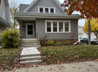 2831 Arlington Ave #1/2, Racine, WI 53403