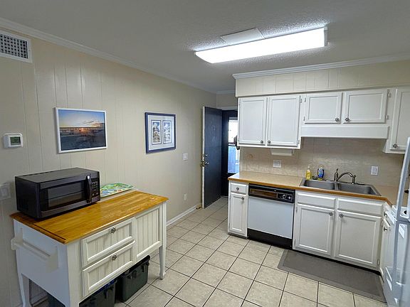 5th image of 6000 N Ocean Blvd. #350