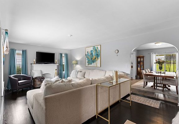 5th image of 3629 Lindberg Way