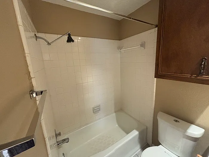 4805 Country Club Dr #B — Photo 11