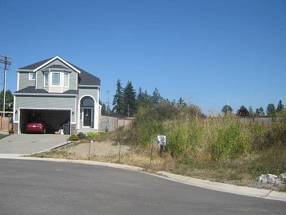 3rd image of 7905 161st St E