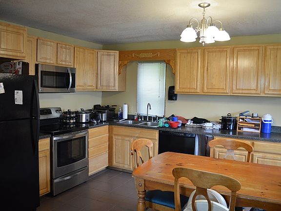 3rd image of 313 N Main St