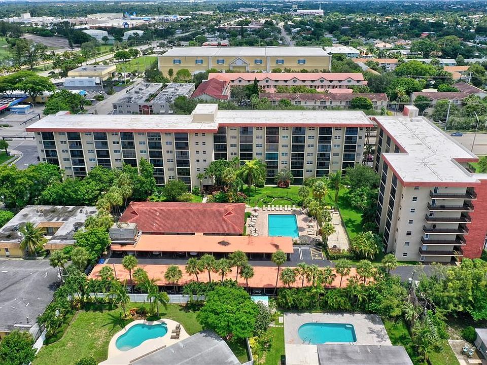 1st image of 2350 NE 14th Street Causeway #204
