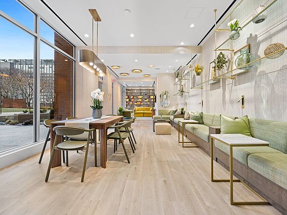 5th image of 490 2nd Ave APT 6C