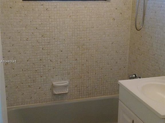 7D039EE4-C9F8-4316-BCD3-150A0EFEA0CB