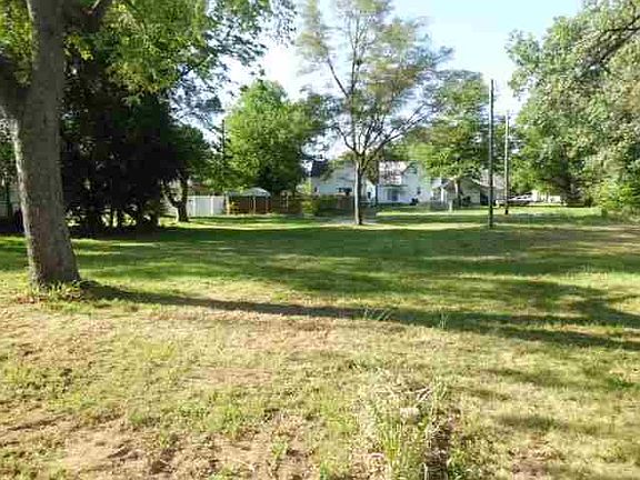 4th image of 709 W Garfield Ave