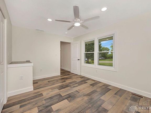 5th image of 4704 Booth Rd