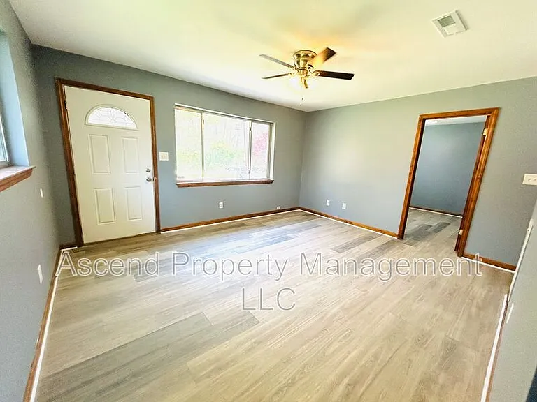 3604 Tanaka Trail Trl #B — Photo 6