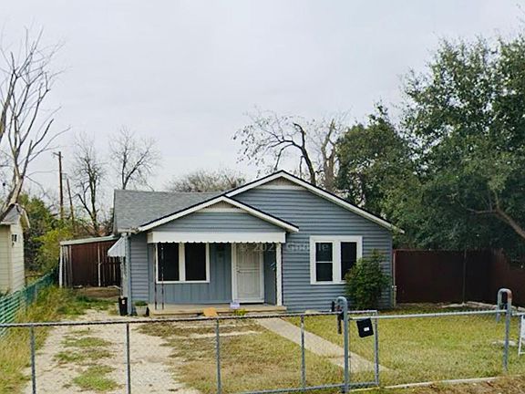2nd image of 547 Monticello Ct