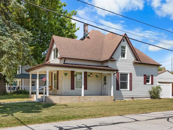 109 E Oxford St, Otterbein, IN 47970