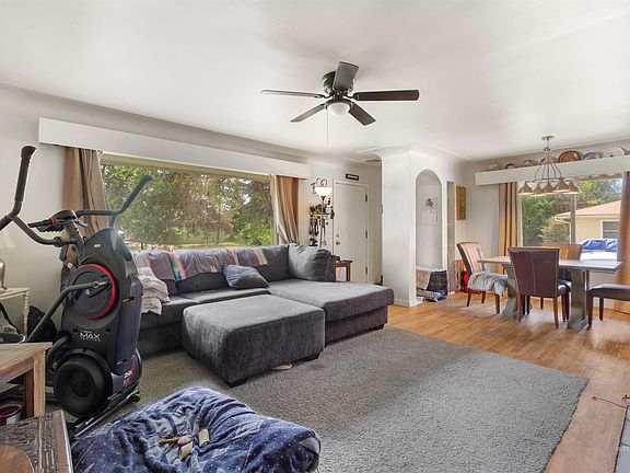 3rd image of 1403 8th Ave E