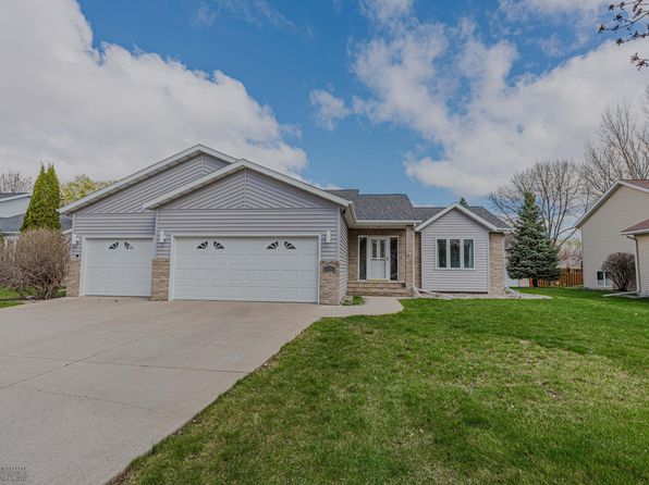 3001 38th Ave S, Fargo, ND 58104