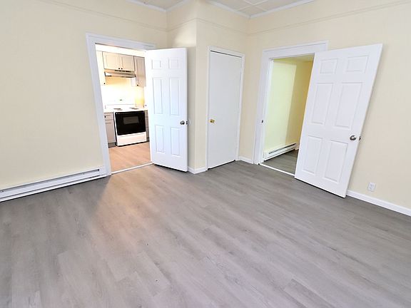 4th image of 827 Gay St