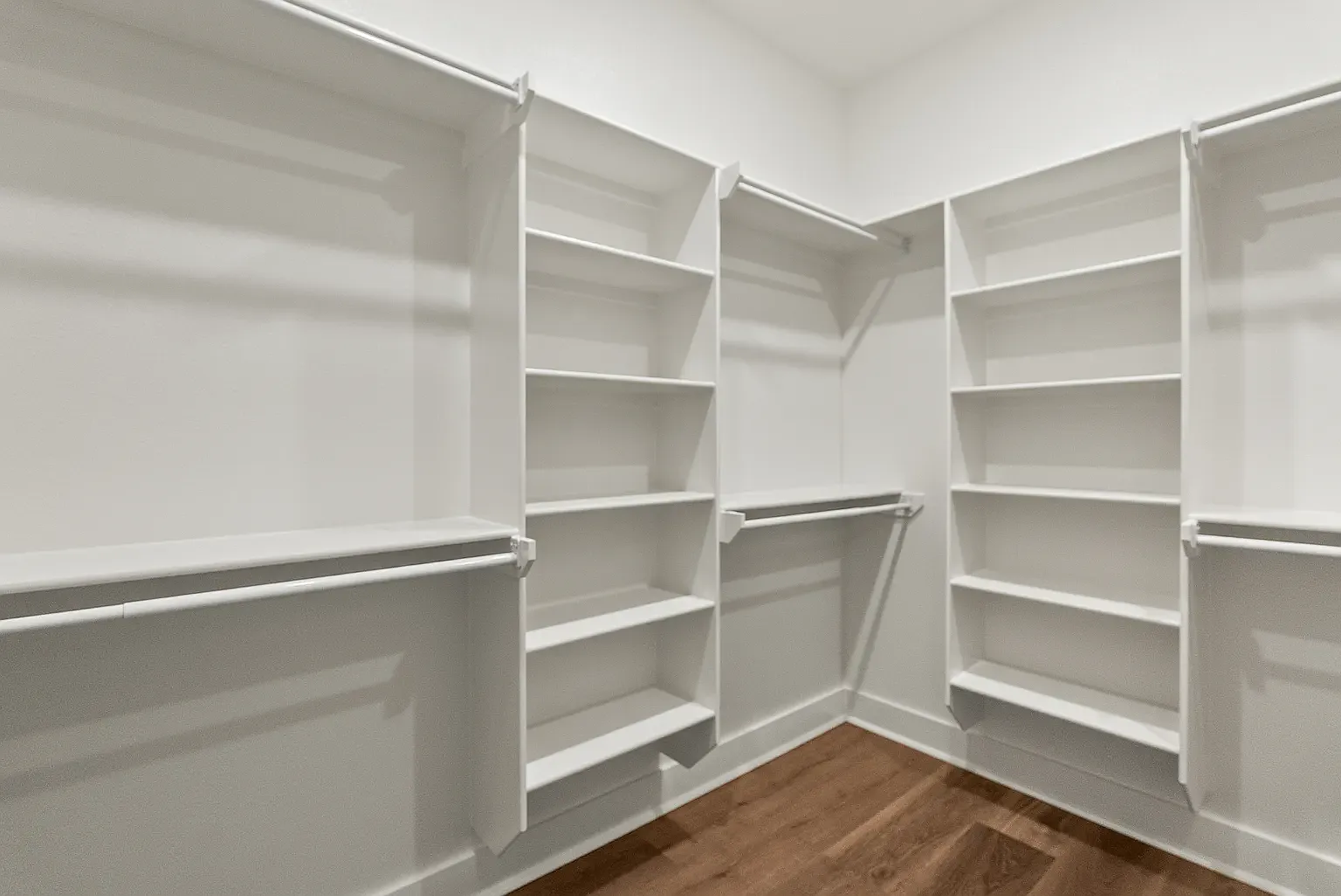4 bed, 2336 sqft, $2,600 — Photo 1