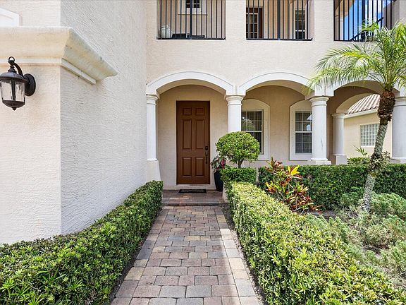 3rd image of 5718 SW Bald Eagle Drive