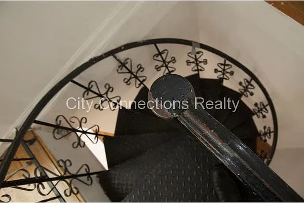 Rented by City Connections Realty | media 23