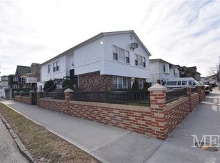 3902 Cypress Ave, Brooklyn, NY 11224
