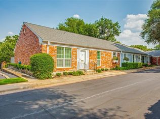 1367 Roaring Springs Rd, Fort Worth, TX 76114