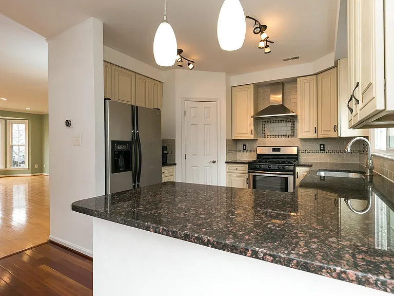 7011 Fieldhurst Ct — Photo 26