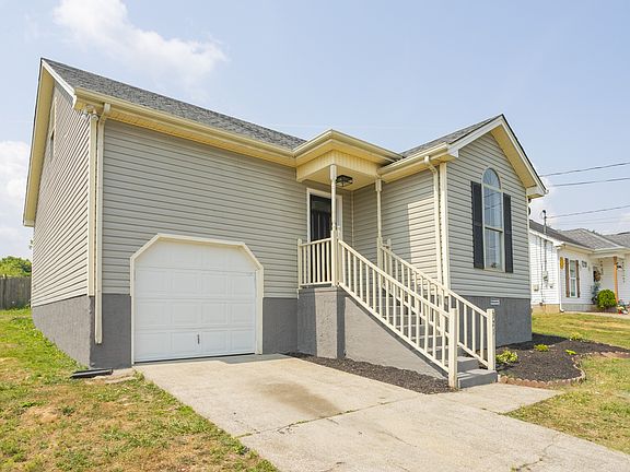 5th image of 321 Cedar Park Cir