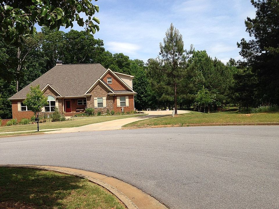 2nd image of 1150 Pearl Way