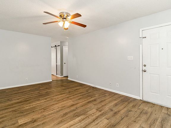 3rd image of 1082 Tolliver Way