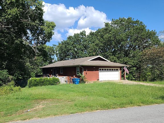 3rd image of 2 Belvoir Ln