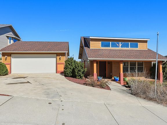 3rd image of 1118 Alma St