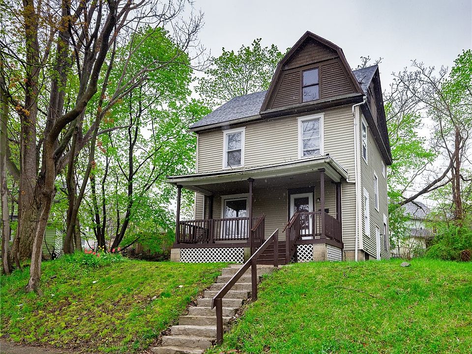 1st image of 213 Flint St