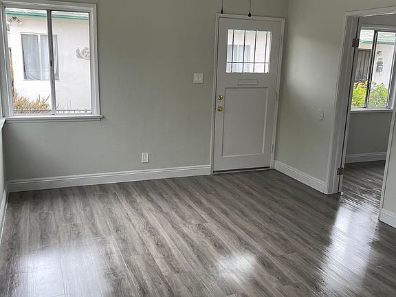 2nd image of 6717 S Brynhurst Ave #6723-1/2