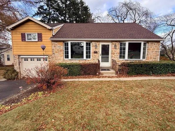 25 Northview Dr, Glenside, PA 19038