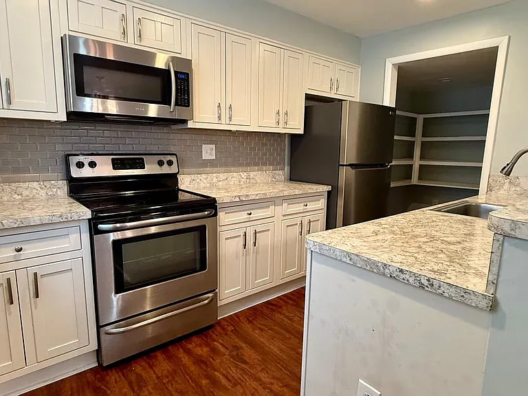 6526 Beechwood Dr #14 — Photo 11