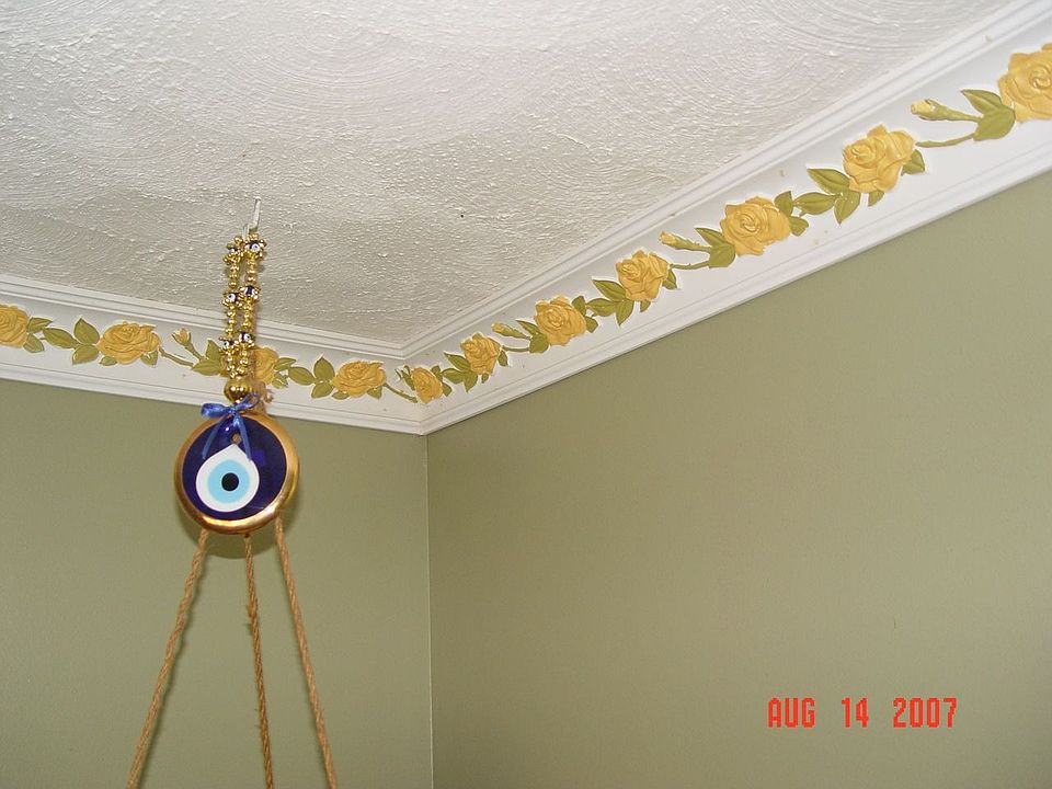 Living Room Moldings