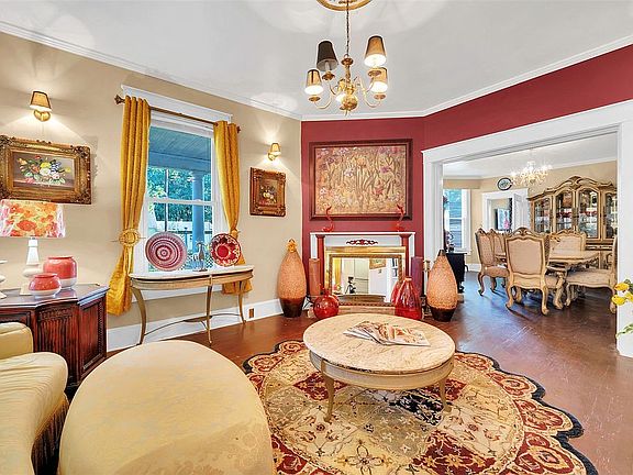 2nd image of 509 Walnut St