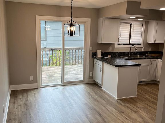 4th image of 5507 S 38th St #1