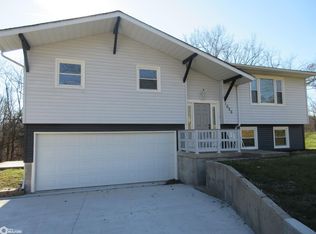 1620 Pine St, Hamilton, IL 62341