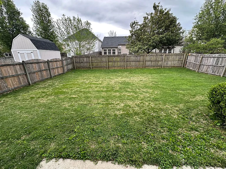 516 Millpond Rd — Photo 13