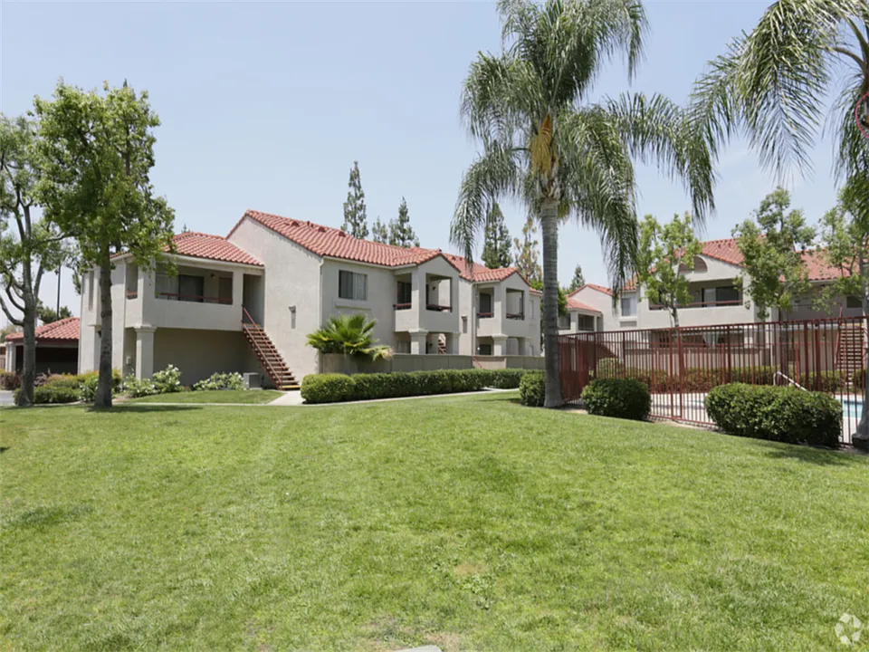 Nova Pointe Apartments