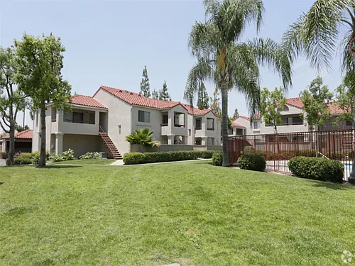 Nova Pointe Apartments Photo 1