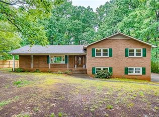 1415 Leolillie Ln, Charlotte, NC 28216
