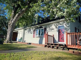 19010 Elston Rd, Fulton, IL 61252