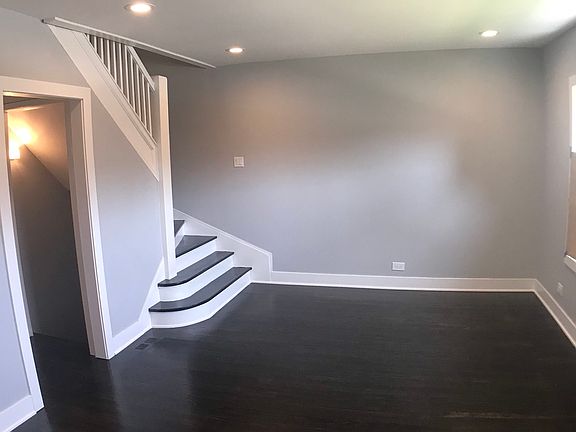 5th image of 9136 S Kingston Ave