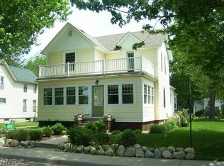 55 S Maple St, Zeeland, MI 49464