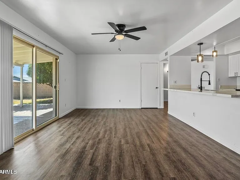 3431 W Acoma Dr — Photo 5