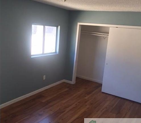 5th image of 932 W 84th St APT B